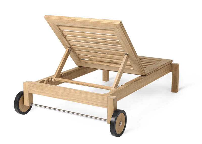 Carl Hansen & Søn AH604 Outdoor Lounger