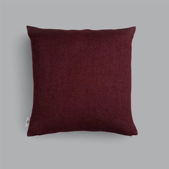 Hovedbilde Røros Tweed Stemor ullpute 50x50 cm Burgunder
