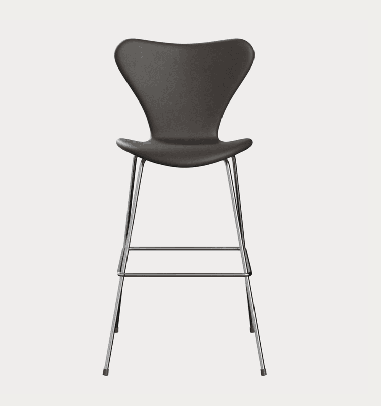 Fritz Hansen Serie 7 Fullpolstret Høy Barstol 3197 - Essential Lær